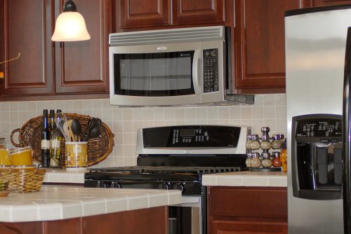 When to Hire an Electrician for Appliance Repair 1 picture of modern kitchen